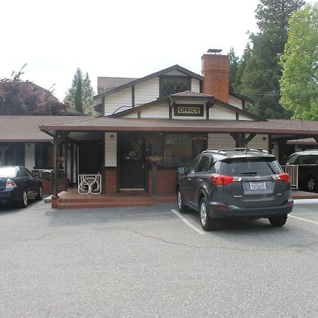 Coach N Four Motel Grass Valley Esterno foto