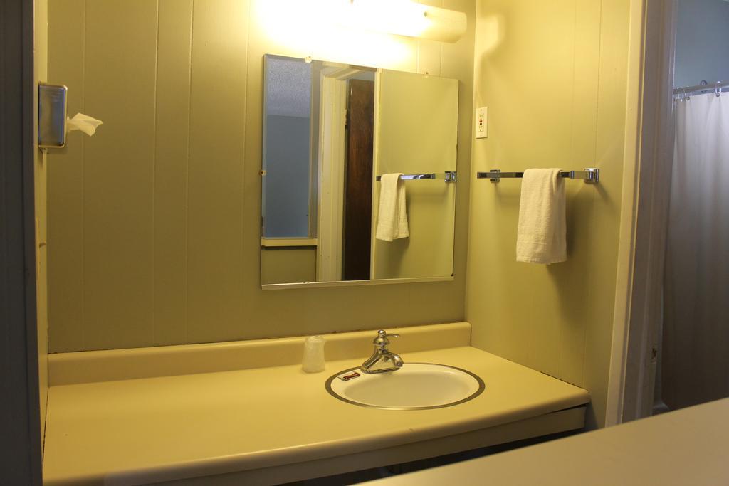 Coach N Four Motel Grass Valley Esterno foto